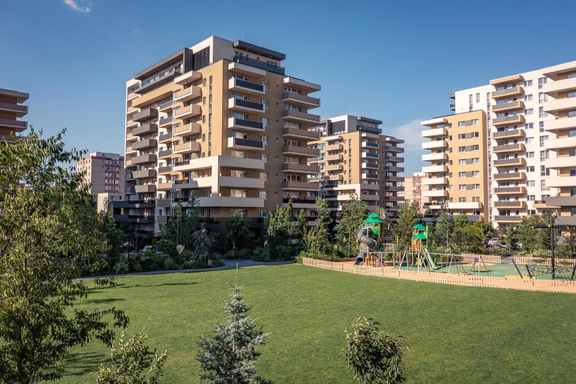 Carpatilor Apart Hotel Brasov Exterior photo